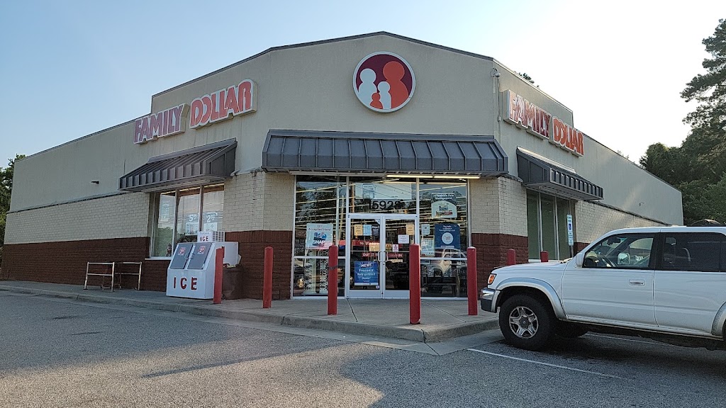 Family Dollar | 15928 Jefferson Davis Hwy, Colonial Heights, VA 23834, USA | Phone: (804) 451-2345