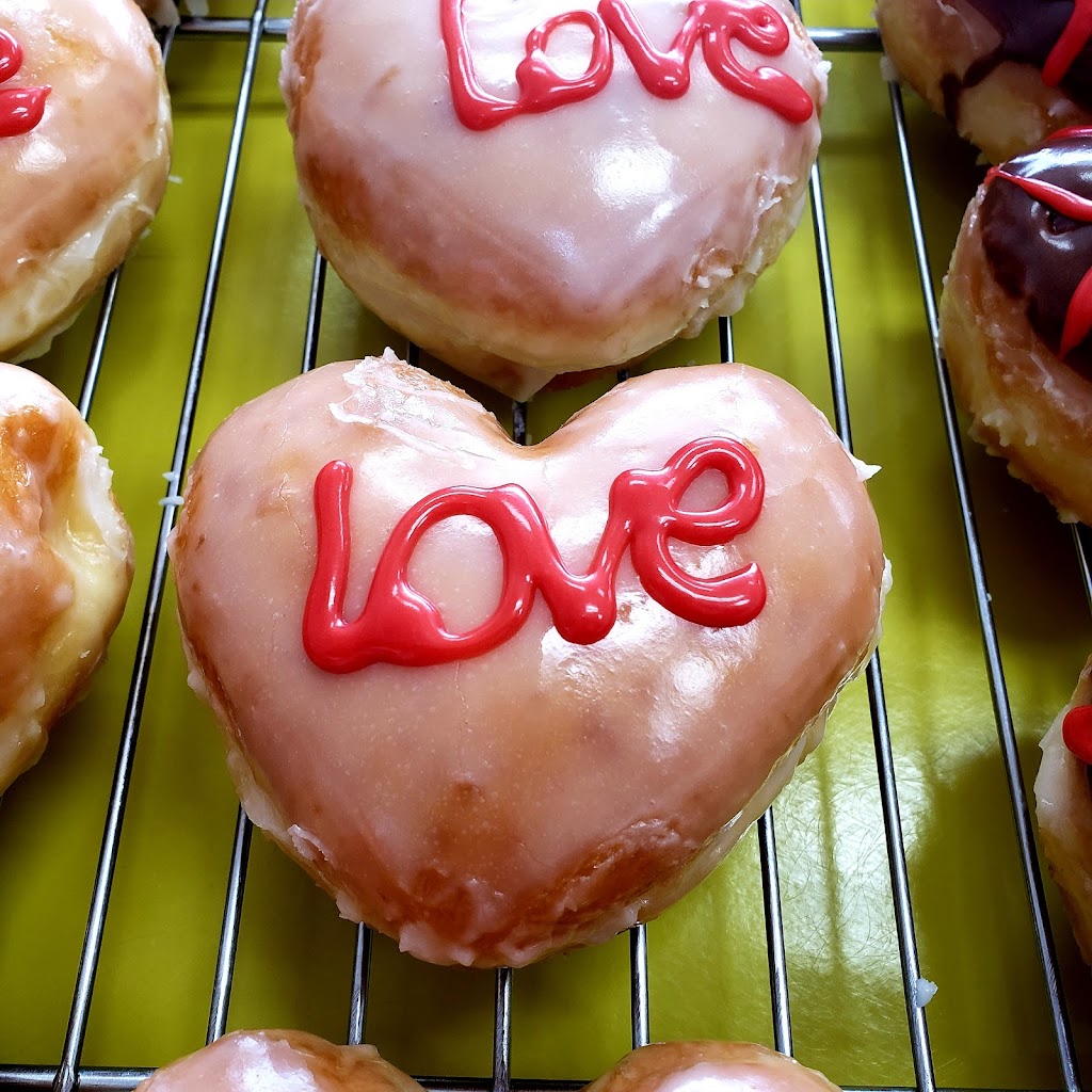 Tasty Cream Donuts | 16258 W Main St, Cut Off, LA 70345, USA | Phone: (985) 509-2185