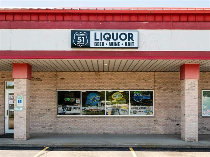 Highway 51 Liquor And Bait | 5714 U.S, US-51, McFarland, WI 53558, USA | Phone: (608) 838-1424
