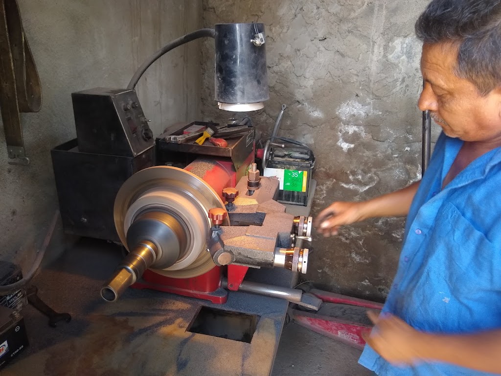 REFACCIONARIA ELITE | Paseo Lomas de tijuana, De La Piedra 7658a, Col Lomas del Valle, 22333 Tijuana, B.C., Mexico | Phone: 664 519 5590