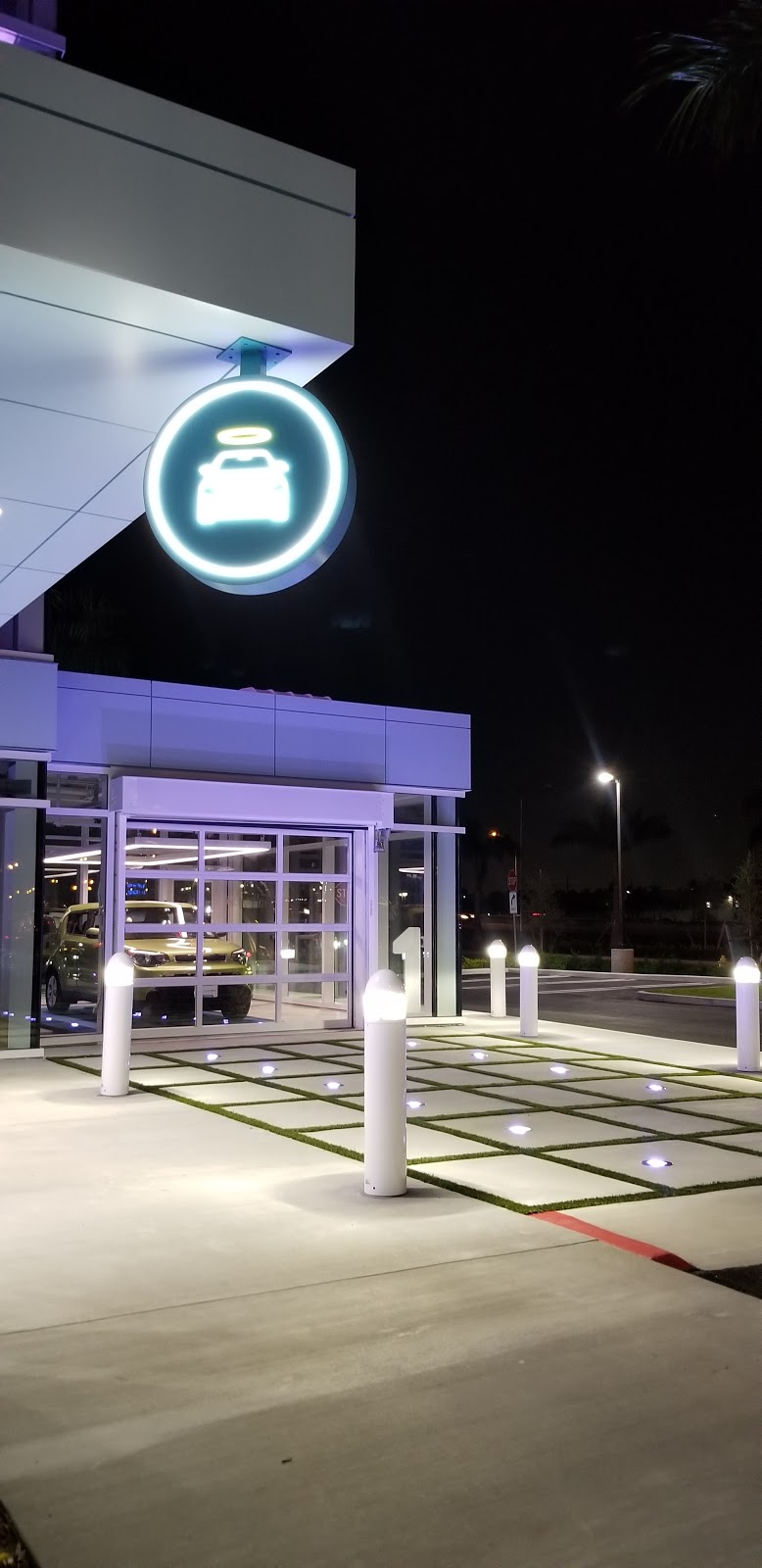 Carvana Miami | 2150 NW 117th Pl, Miami, FL 33182, USA | Phone: (800) 333-4554