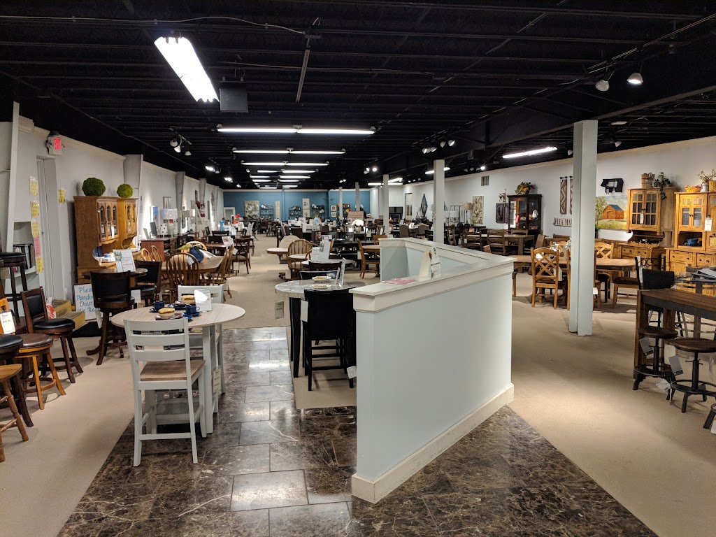 Wayside Furniture Showroom | 1367 Canton Rd, Akron, OH 44312, USA | Phone: (330) 733-6221