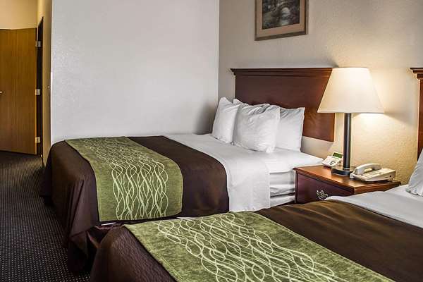 Quality Inn & Suites | 1251 Columbus Pike, Delaware, OH 43015, USA | Phone: (740) 363-8869