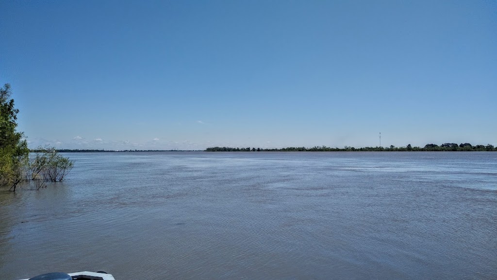 Shamrock Marine/191 Dock | 5VXH+CX, 5506 Point Clair Rd, Carville, LA 70721, USA | Phone: (504) 247-6046