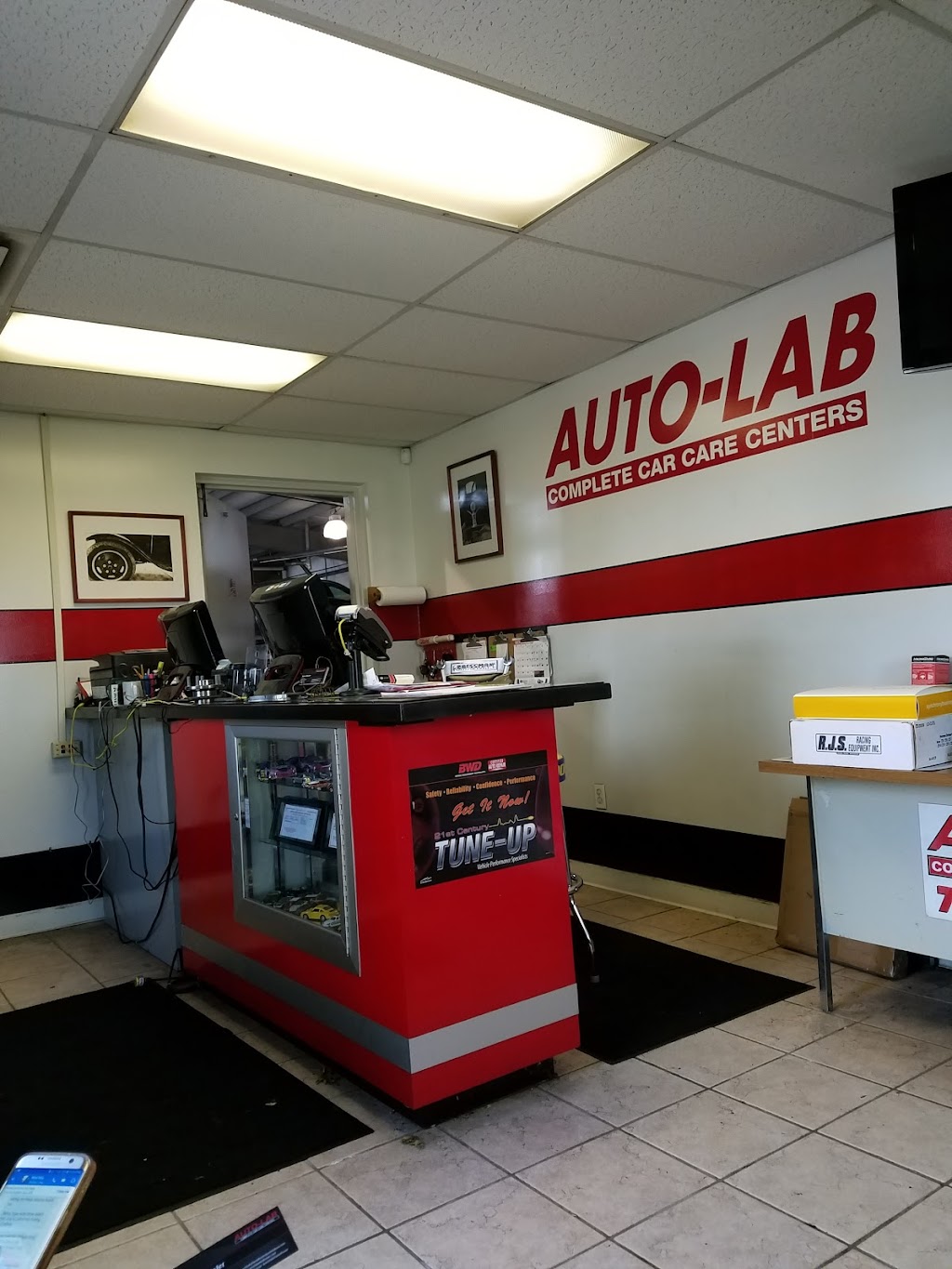 Auto-Lab Complete Car Care Center | 23979 Allen Rd, Woodhaven, MI 48183, USA | Phone: (734) 692-2273