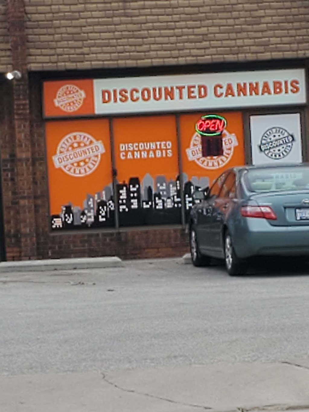 Discounted Cannabis | 1115 Ouellette Ave Unit# 1103, Windsor, ON N9A 4K1, Canada | Phone: (519) 258-2544
