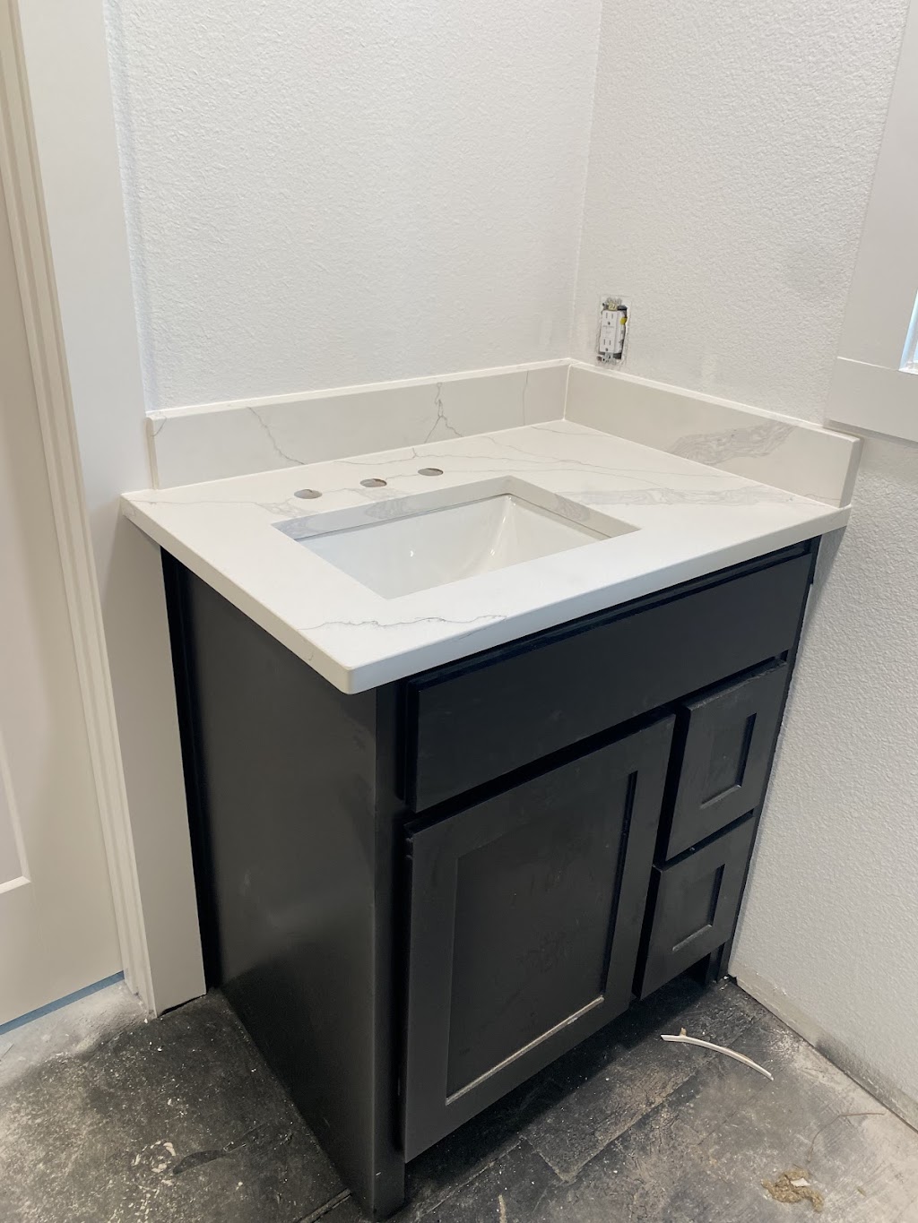 V&M Granite | 2741 US-175 Frontage Rd, Seagoville, TX 75159, USA | Phone: (214) 974-1515