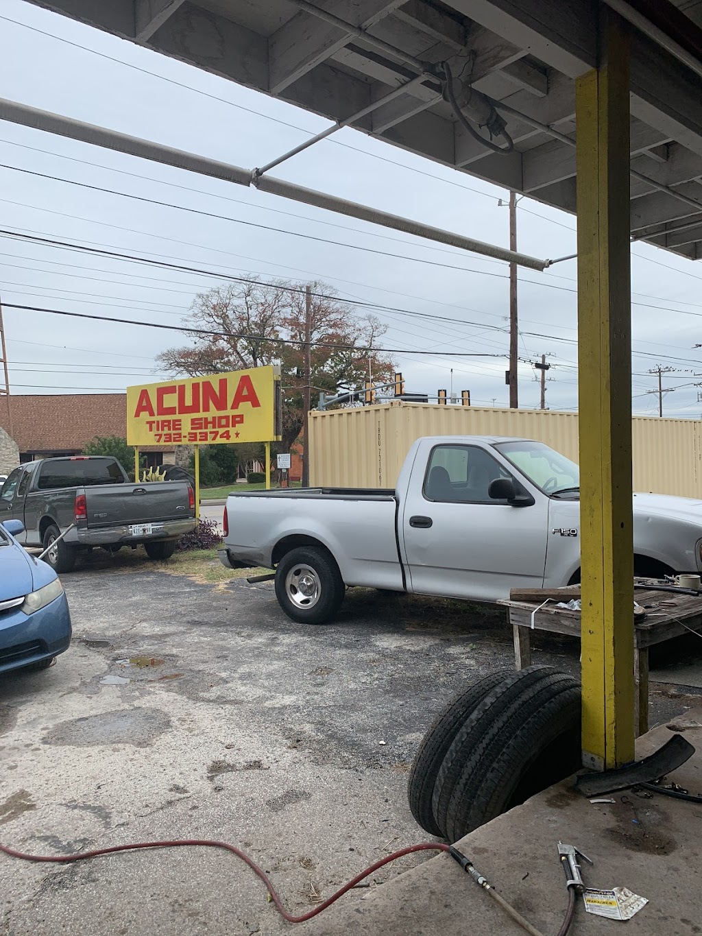Acuna Tire Shop | 2508 Fredericksburg Rd, San Antonio, TX 78201, USA | Phone: (210) 732-3374