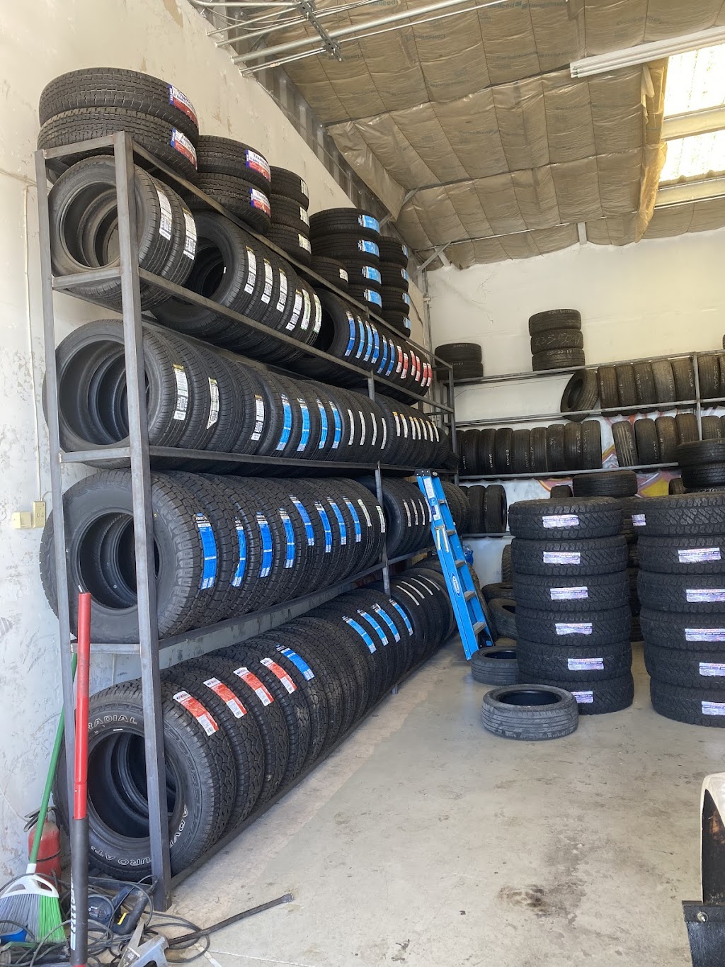 Quintero’s Tire | 9245 Main St, Lamont, CA 93241, USA | Phone: (661) 847-9226