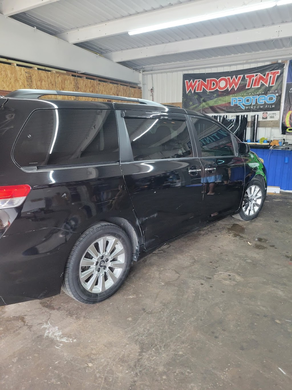 Dallas window tint polarizado | 10310 Harry Hines Blvd b, Dallas, TX 75220, USA | Phone: (469) 880-4480