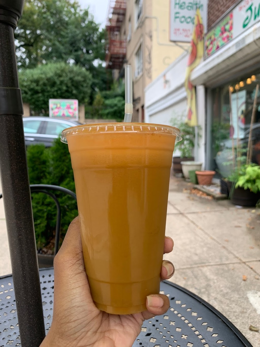 Mother Earth Juice Bar & Health Food Cafe | Entrance around corner from Thai Restaurant, 116-03 Metropolitan Ave, Queens, NY 11418, USA | Phone: (347) 494-5485