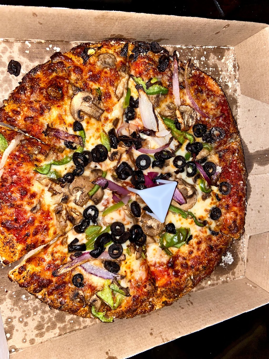 Hungry Howies Pizza | 35410 Jefferson Ave, Harrison Twp, MI 48045, USA | Phone: (586) 791-5005