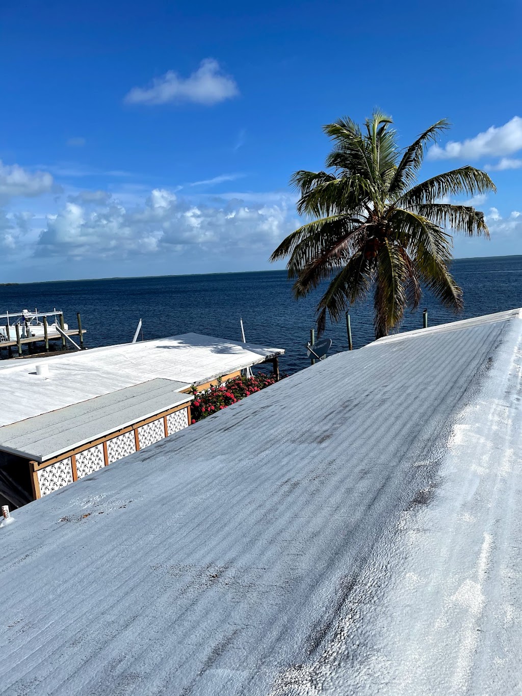 Andy the roofer & co | 210 W 2nd Ct, Key Largo, FL 33037, USA | Phone: (305) 451-1552