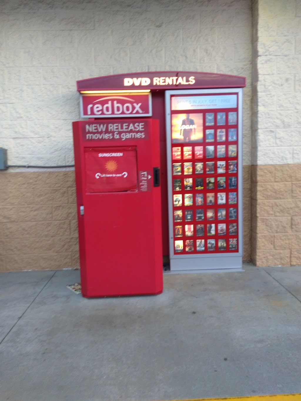Redbox | 1313 W 3rd St, Jackson, GA 30233, USA | Phone: (866) 733-2693