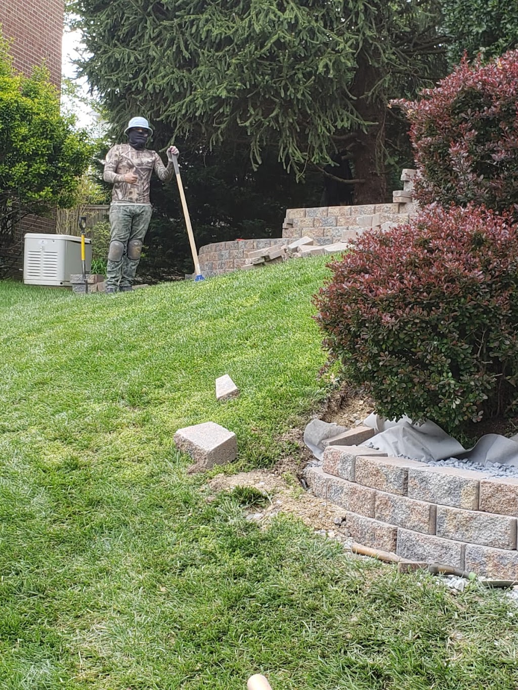 Amigos Landscaping, Contracting and Handyman Services | 11442 Vale Spring Dr, Oakton, VA 22124, USA | Phone: (703) 242-0018