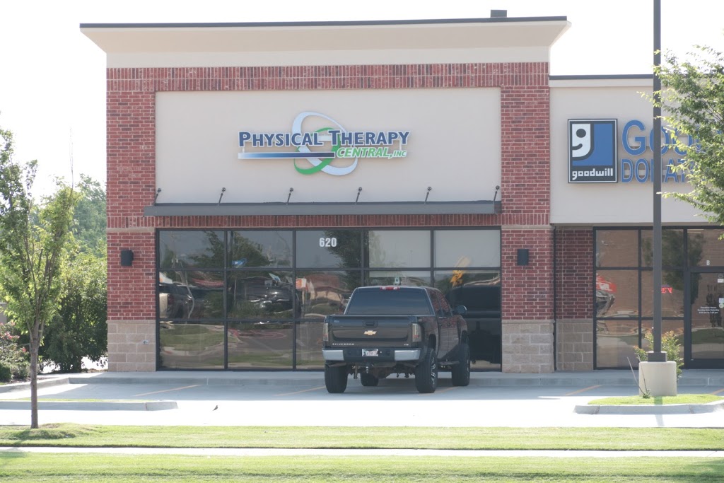 Physical Therapy Central | 620 S Santa Fe Ave, Moore, OK 73160, USA | Phone: (405) 809-8655