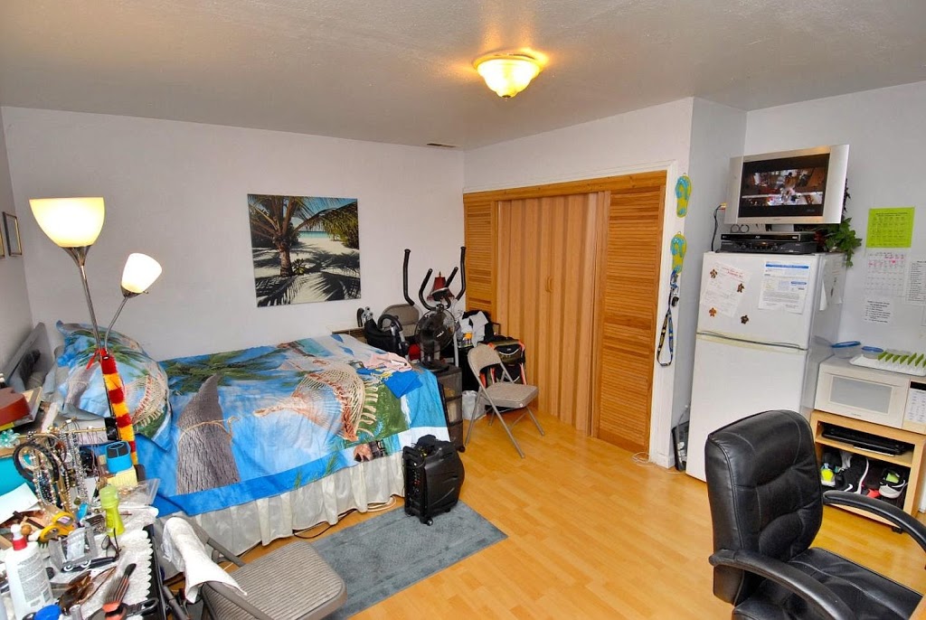 East Palo Alto "START-UP" House (a co-Living Hostel in Silicon Valley, CA) | 981-1/2-A, Garden St, East Palo Alto, CA 94303, USA | Phone: (650) 267-2744