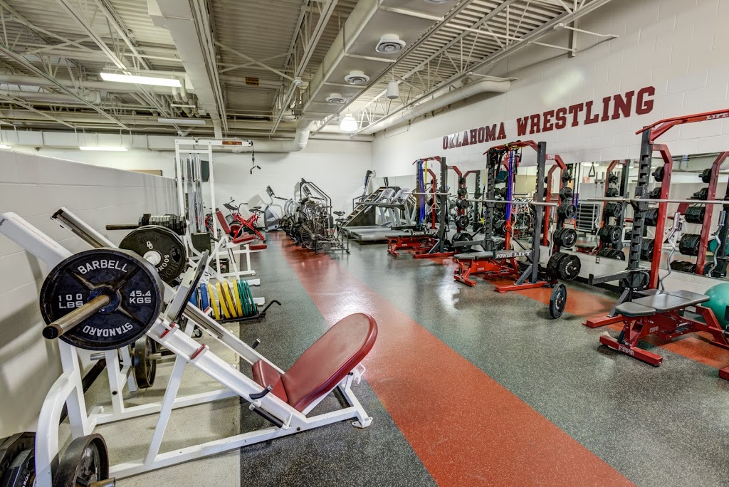 McCasland Field House | 151 E Brooks St, Norman, OK 73019, USA | Phone: (405) 325-8200