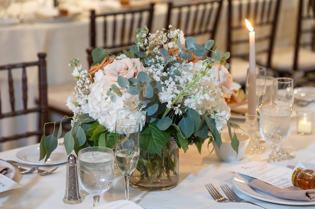 Hengstenbergs Florist | 39 Main St, Northport, NY 11768, USA | Phone: (631) 757-6688