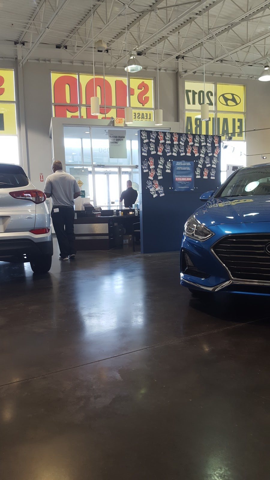 Reed Hyundai of Kansas City | 7050 W Frontage Rd, Merriam, KS 66203, USA | Phone: (913) 642-9600