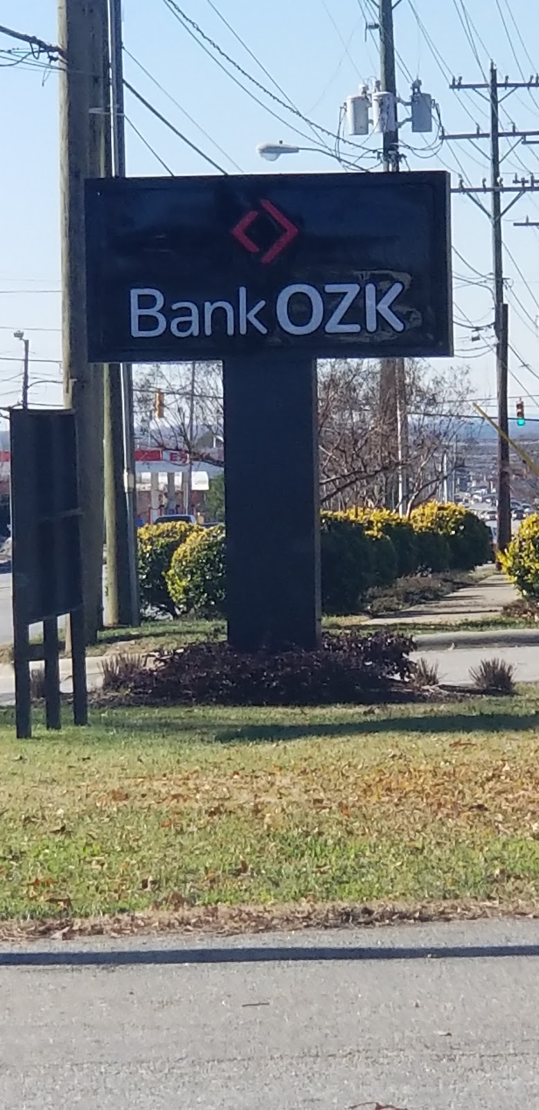 Bank OZK | 2317 E Main St, Lincolnton, NC 28092, USA | Phone: (704) 735-9190