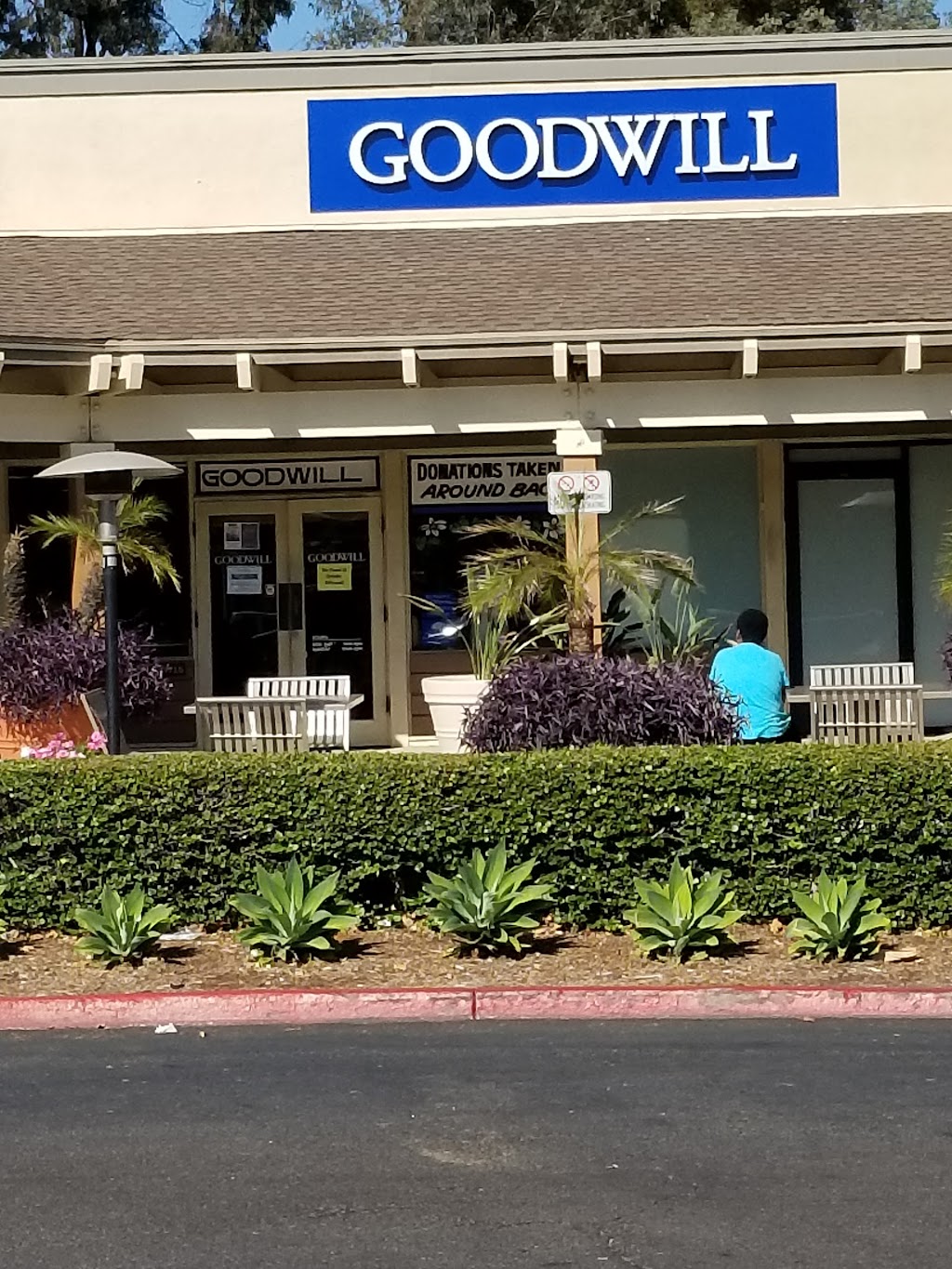 Goodwill Retail Store and Donation Center | 3713 Avocado Blvd, La Mesa, CA 91941, USA | Phone: (619) 741-2739