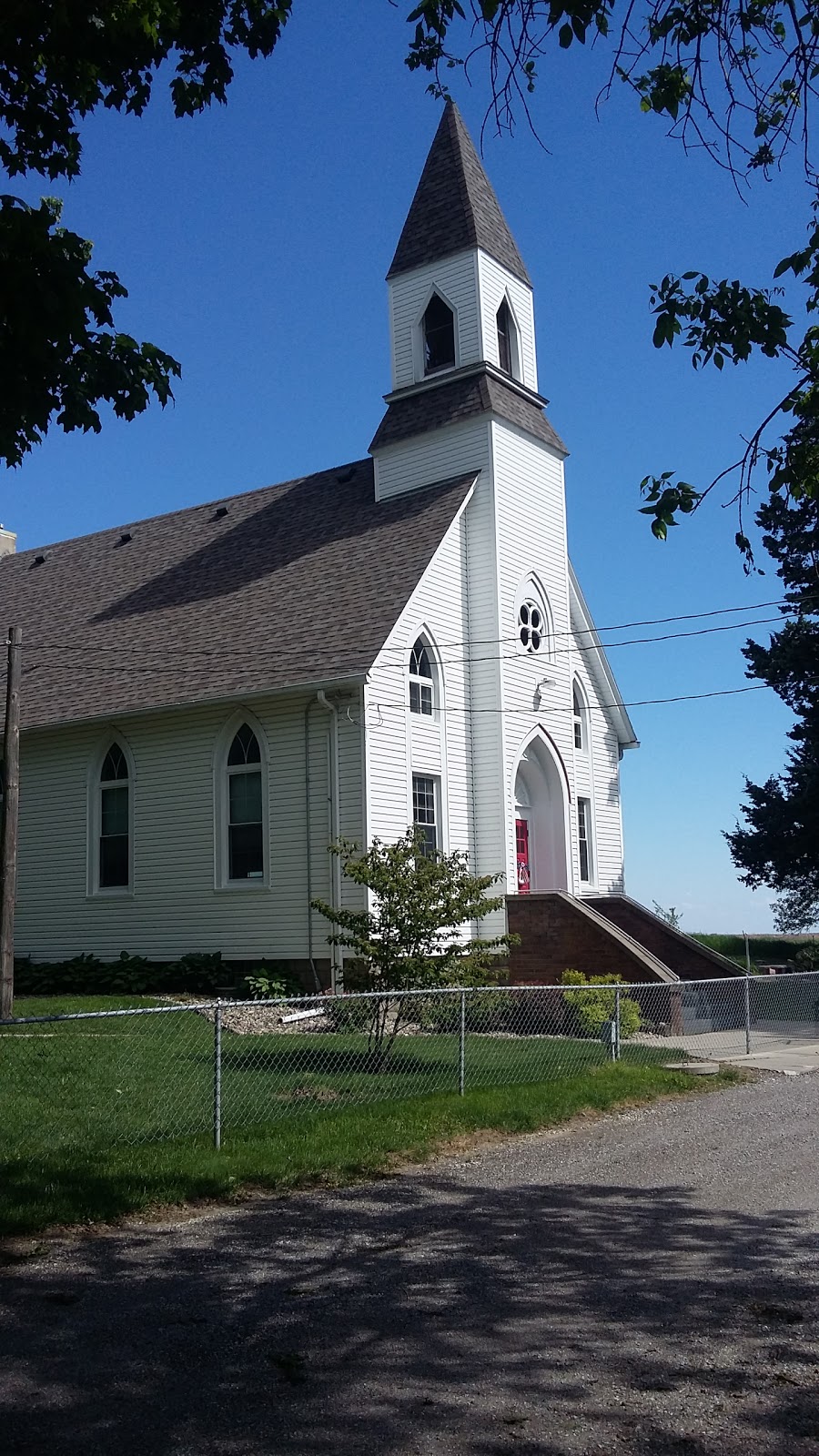 St Pauls Evangelical Country Church | 11055 Dumfries Ave, Council Bluffs, IA 51503, USA | Phone: (712) 366-1930