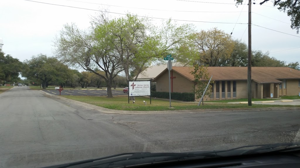 Divine Saviour Lutheran Church | 405 Ingram Rd, Devine, TX 78016, USA | Phone: (830) 663-3735