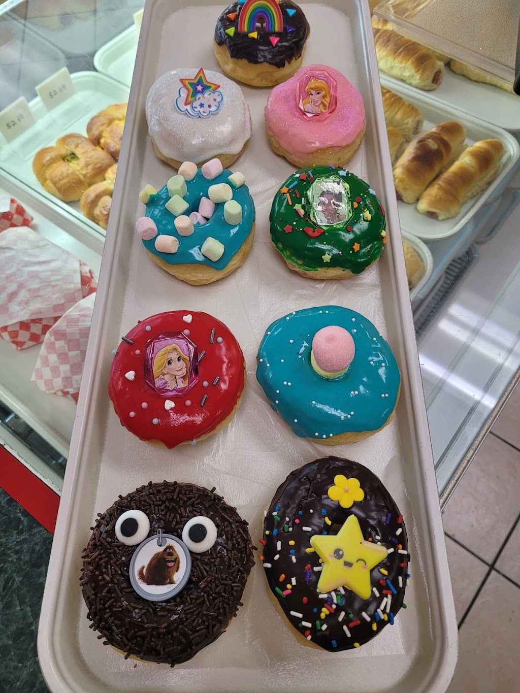 Janes Donuts | 700 Spring Creek Pkwy #104, Plano, TX 75023, USA | Phone: (972) 422-3379