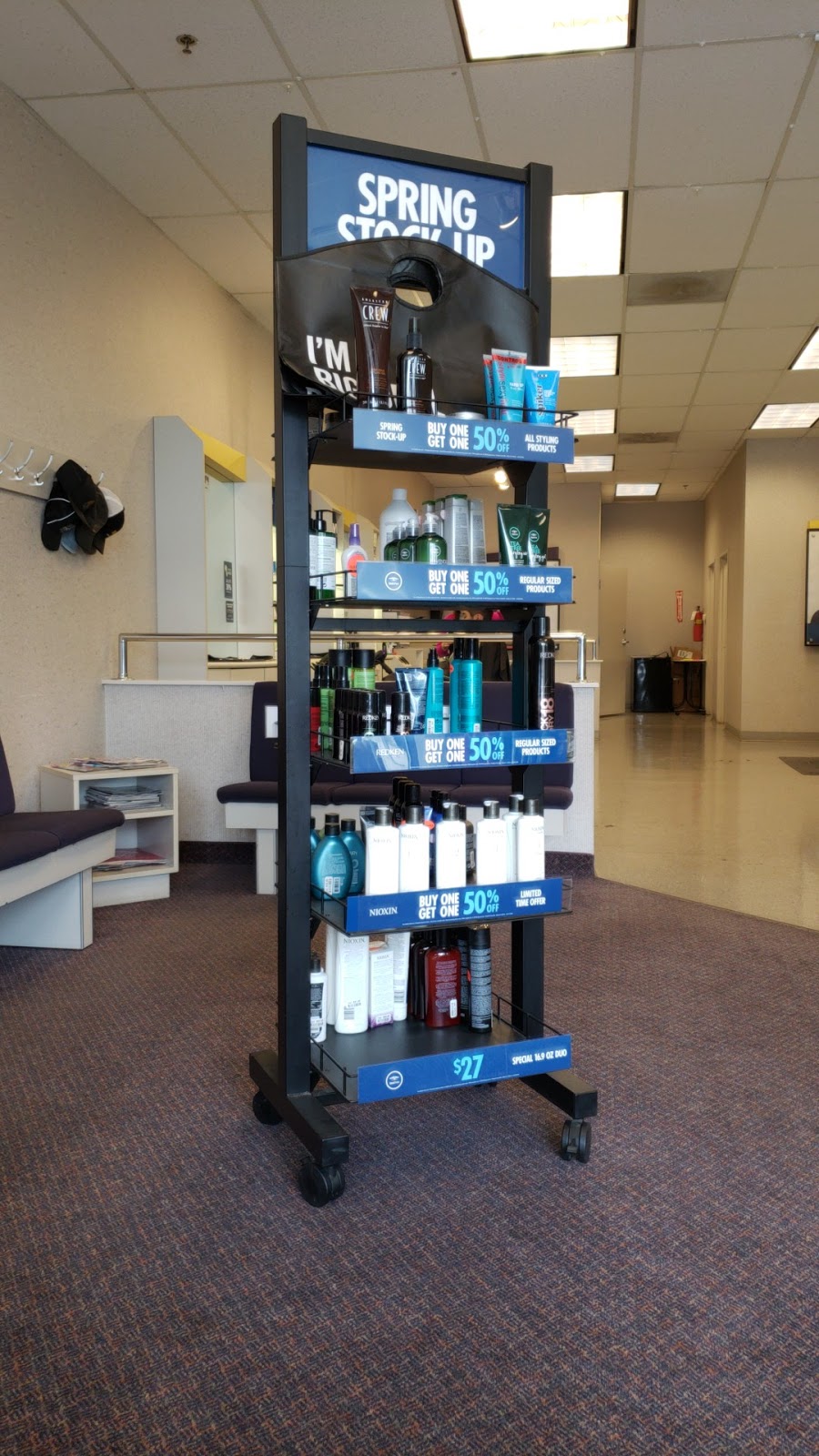 Supercuts | 1530 N Pacific Hwy #140, Woodburn, OR 97071, USA | Phone: (503) 982-5175