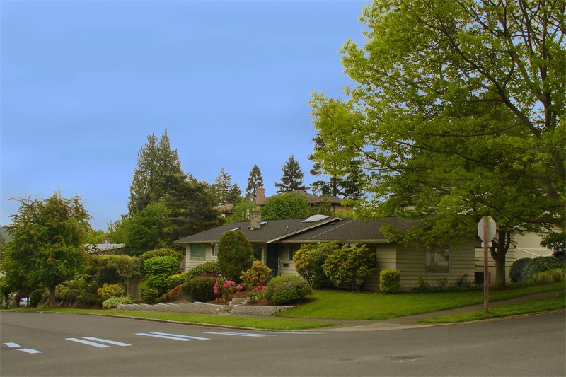 TGJones Real Estate Broker | 4929 W View Dr, Everett, WA 98203, USA | Phone: (425) 258-8024