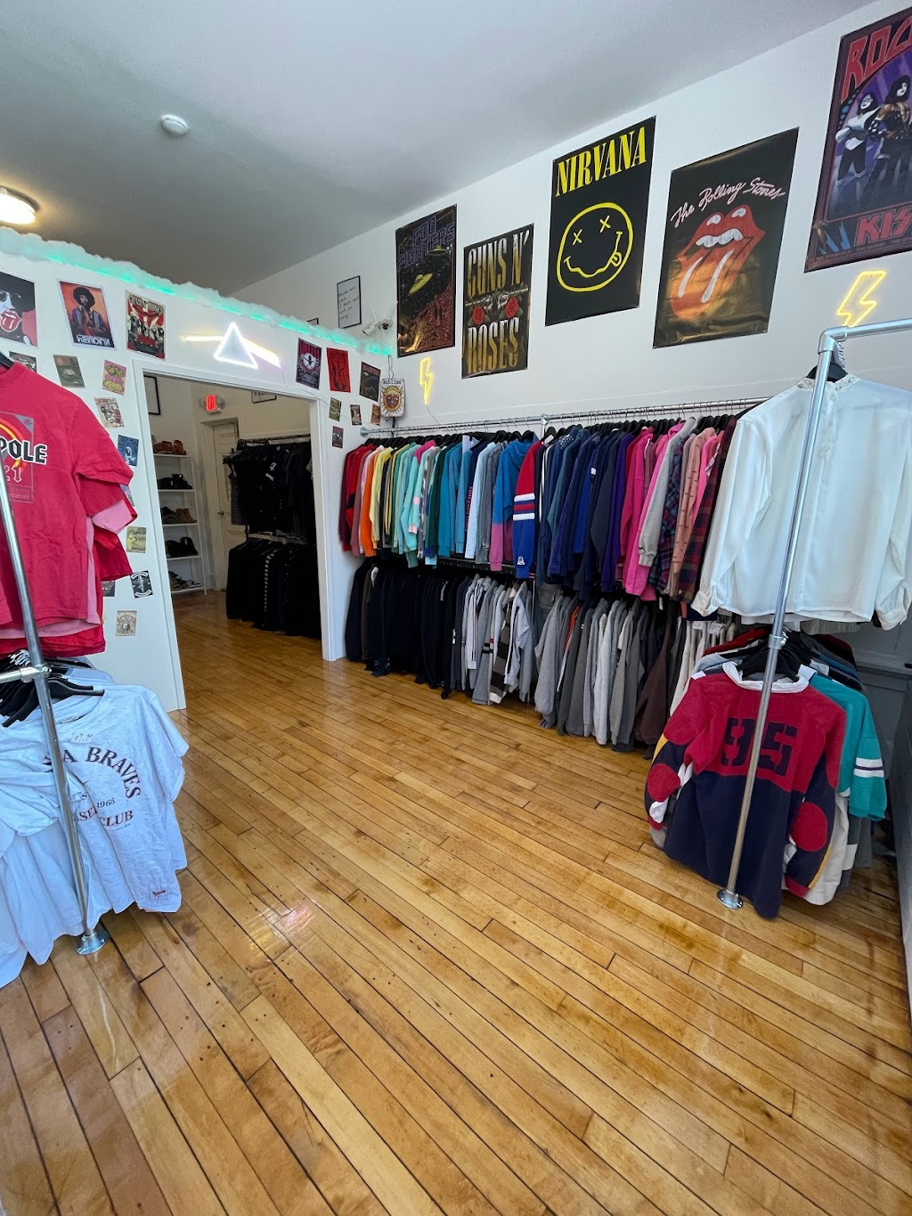 fits the vibe | 287 Lawrence Rd, Salem, NH 03079, USA | Phone: (603) 818-0598