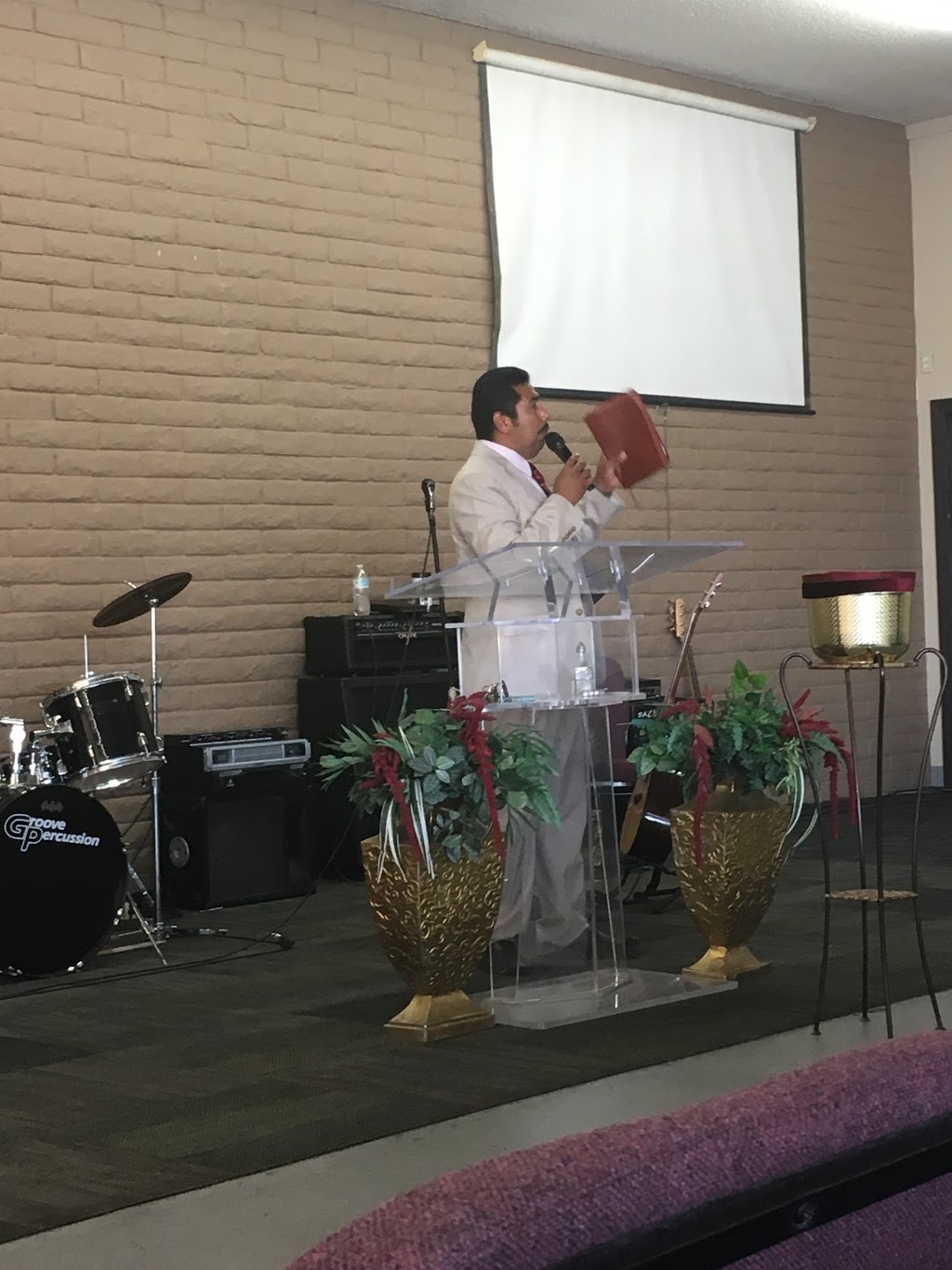 Iglesia Apostolica De La Fe En Cristo Jesus en Mesa | 423 N Country Club Dr, Mesa, AZ 85201, USA | Phone: (480) 266-3789