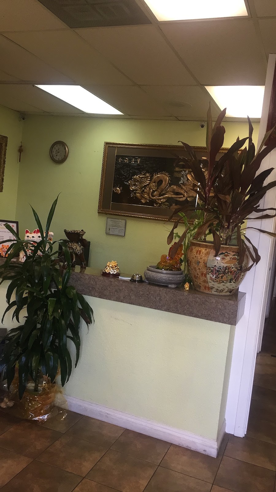 Queen Bee Body Massage in Brea | 330 N Brea Blvd #K, Brea, CA 92821, USA | Phone: (714) 784-6256