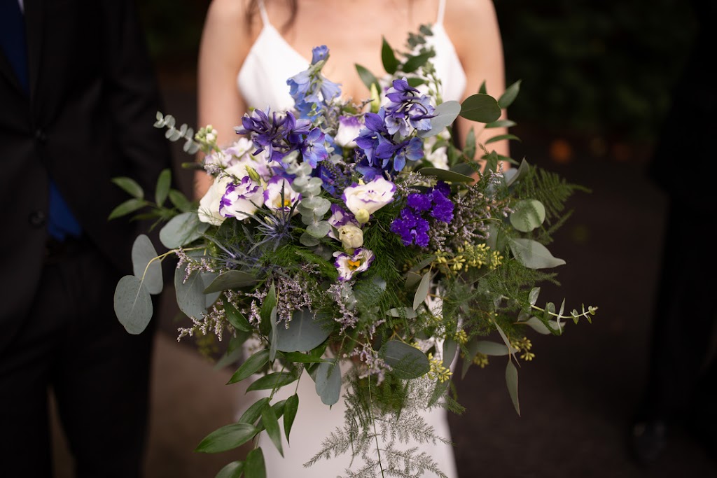 Victoria Park Florist | 6113 NC-86, Chapel Hill, NC 27514, USA | Phone: (919) 967-9394