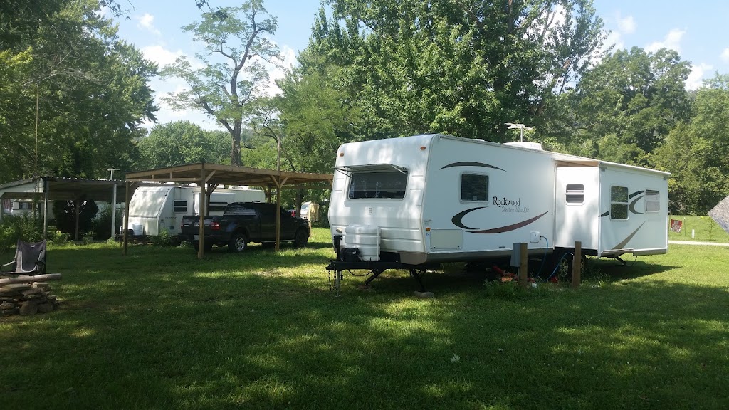 Damvue River Camp | 12106 IN-156, Florence, IN 47020, USA | Phone: (937) 903-2793