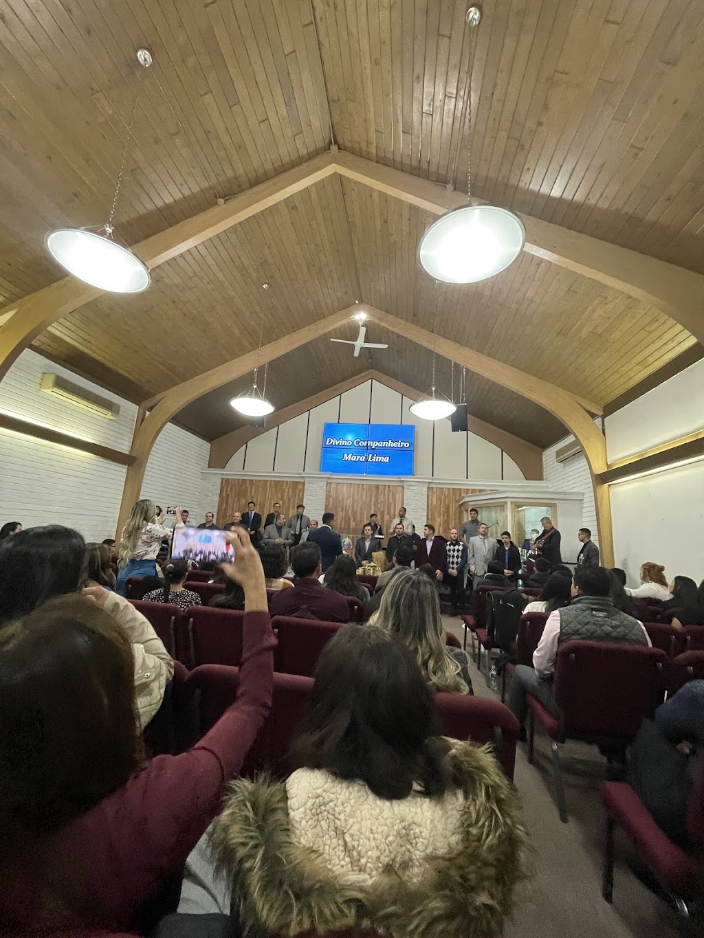 Igreja assembleia de Deus Missao -LOWELL | 101 W Forest St, Lowell, MA 01851, USA | Phone: (978) 770-0222