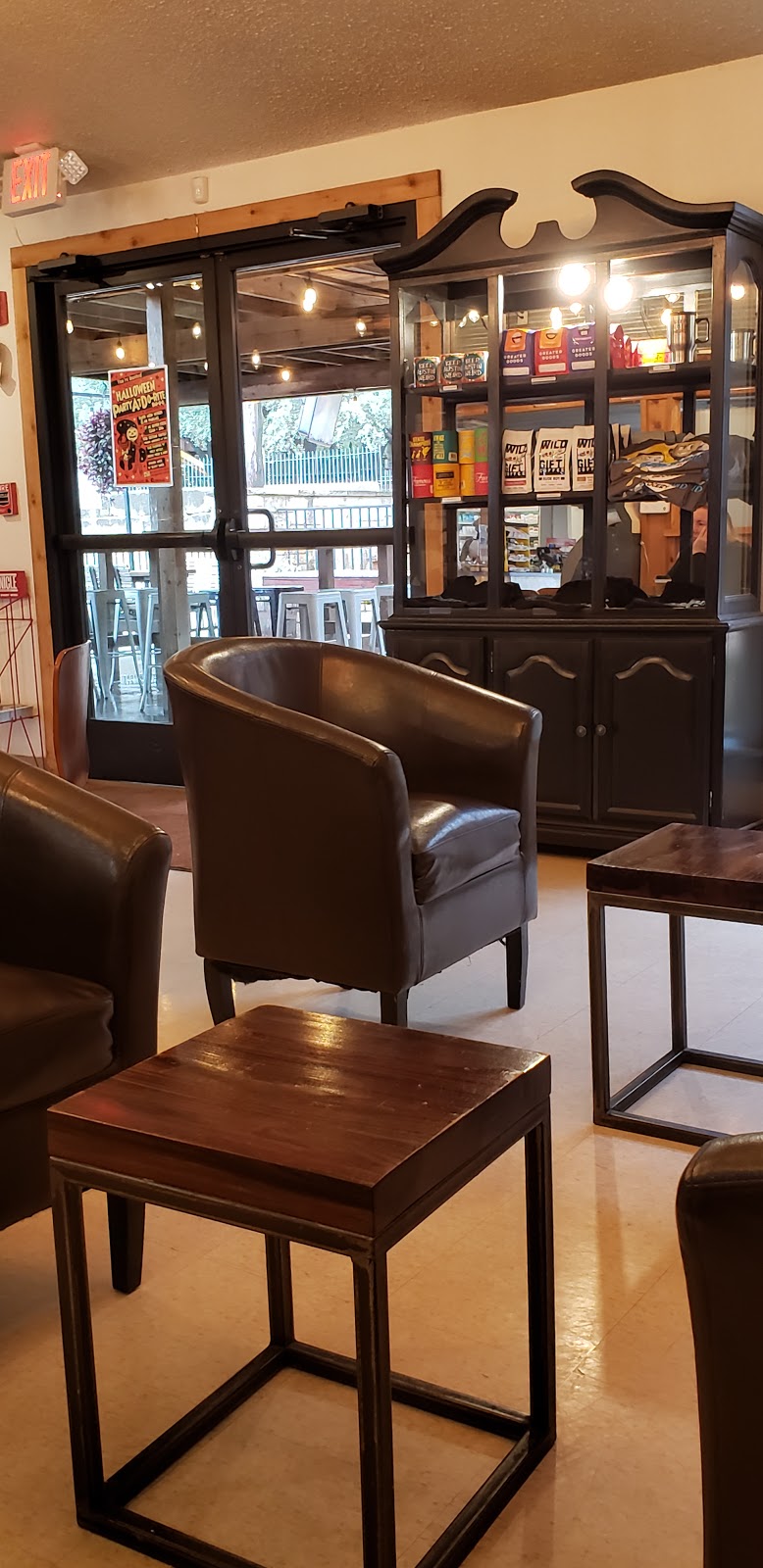 Graceland Grocery | 8600 US-290, Austin, TX 78736, USA | Phone: (512) 301-8552