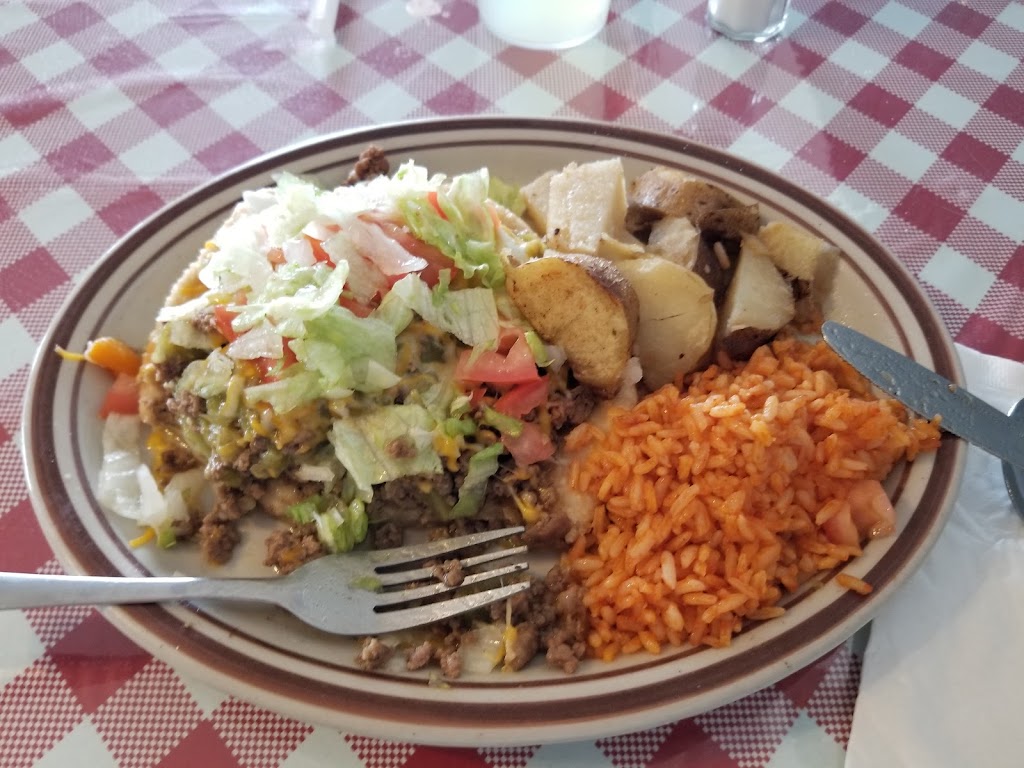 Willard Cantina & Cafe | 21820 US-60, Willard, NM 87063, USA | Phone: (505) 384-1322