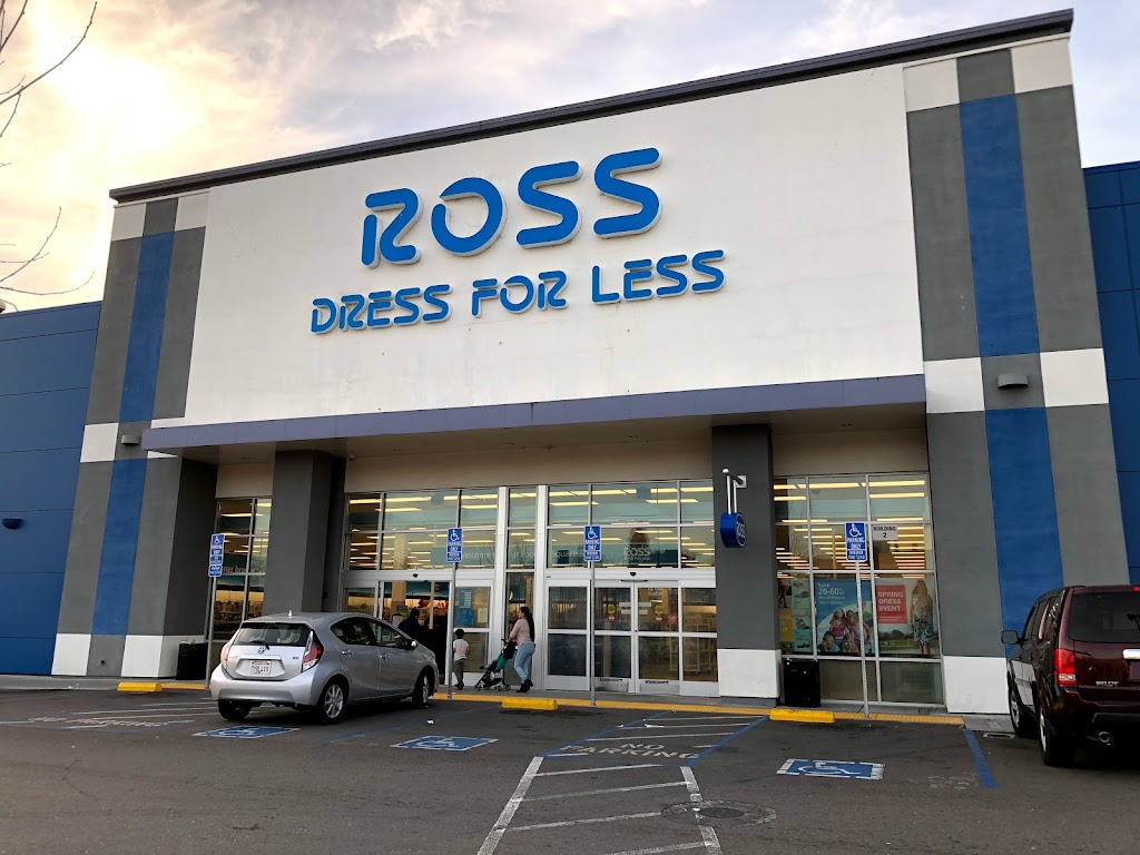 Ross Dress for Less | 10700 MacArthur Blvd, Oakland, CA 94605, USA | Phone: (510) 632-1503