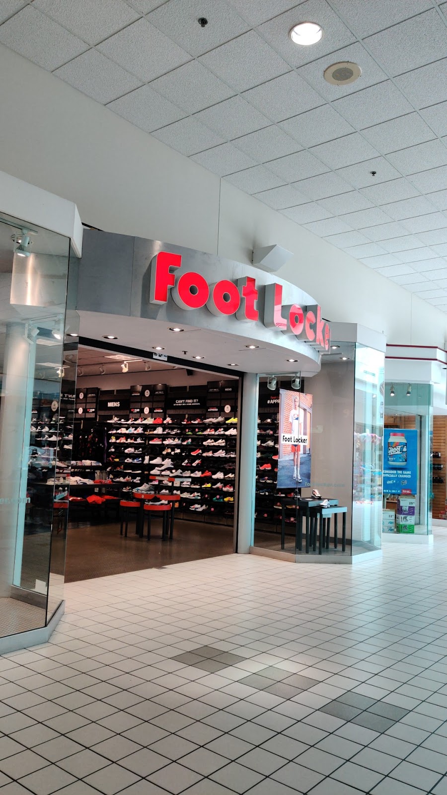 Foot Locker | 750 Eagle Ridge Driv, Eagle Ridge Mall, Lake Wales, FL 33853, USA | Phone: (863) 679-9314