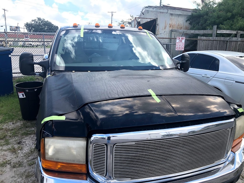 High Quality Auto Glass LLC | Tampa, FL 33613, USA | Phone: (813) 474-8942