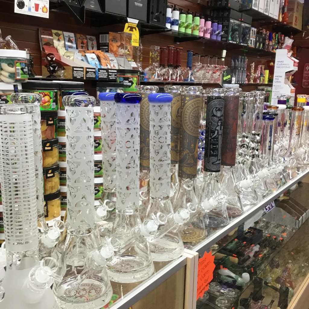 Woodstock Vape & Glass Gallery | 1937 South Blvd W, Troy, MI 48098, USA | Phone: (248) 817-5180