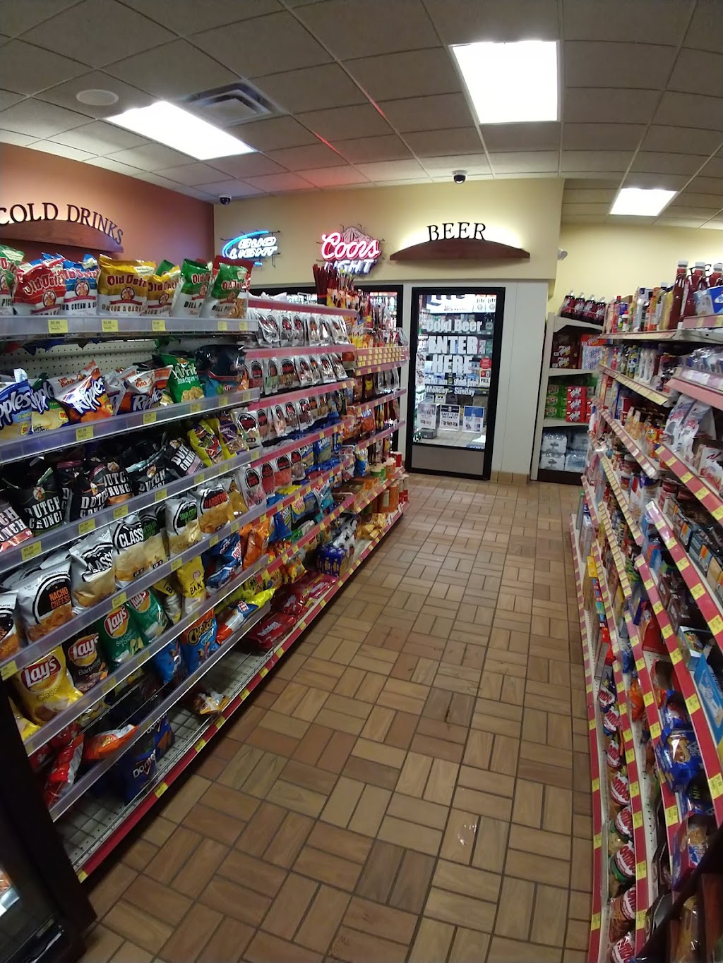 KWIK TRIP #529 | 5420 Willow Rd, Waunakee, WI 53597 | Phone: (608) 249-9637