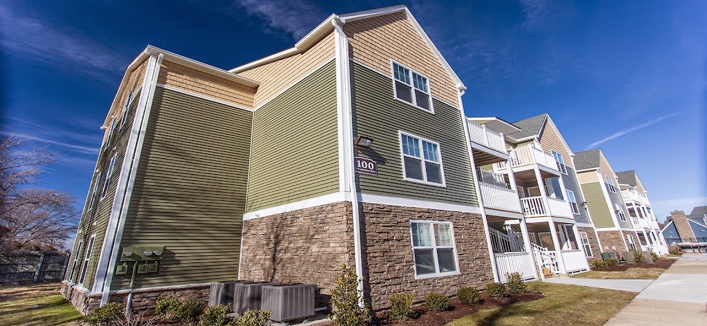 Waterford Pointe | 105 Lakeshore Dr, Hampton, VA 23666, USA | Phone: (757) 827-7900