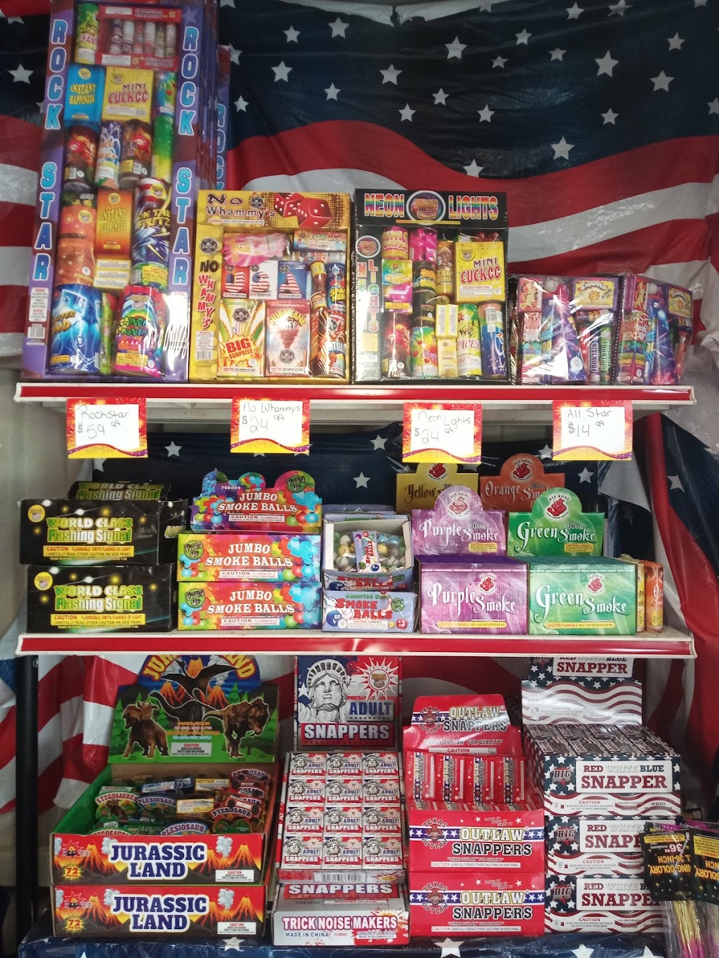 Extreme Fireworks Wells Rd | 1907 Wells Rd, Orange Park, FL 32073, USA | Phone: (904) 608-8270