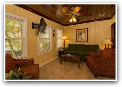 Enchanted Inn & Beachside Cottages | 607 Bay Esplanade, Clearwater Beach, FL 33767, USA | Phone: (727) 449-9039