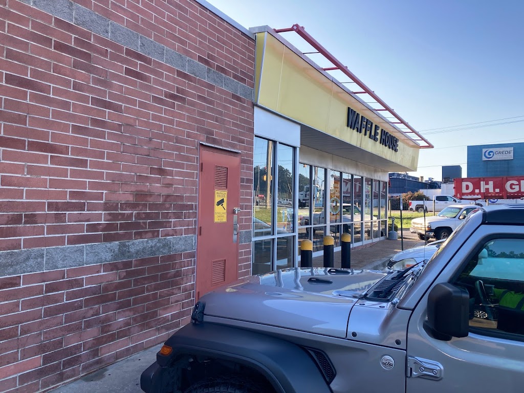 Waffle House | 550 E Main St, Biscoe, NC 27209, USA | Phone: (910) 428-4011