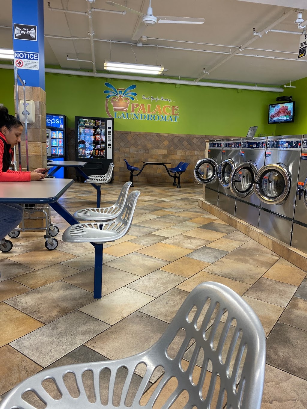 Palace Laundromat | 1116 McBride Ave, Woodland Park, NJ 07424, USA | Phone: (973) 341-2233