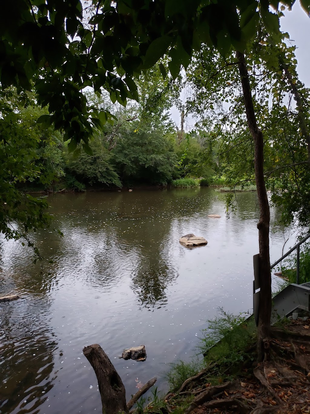 Haw River Canoe Launch (Lower Haw put-in, Middle Haw take-out) | River Access Rd, Pittsboro, NC 27312, USA | Phone: (919) 362-0586